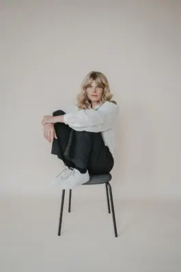 Professionelles Businessporträt einer Kommunikationsdesignerin 