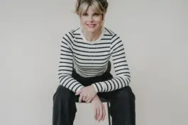 Professionelles Businessporträt einer Kommunikationsdesignerin 