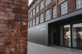 Architektur Fotografie Saarland – lichtdurchfluteter Innenraum mit reduzierter Gestaltung