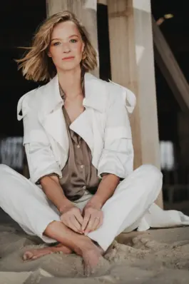 Authentische Portfolioaufnahmen eines Models beim Personal Branding Fotoshooting 