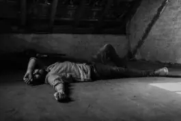 Porträt eines Mannes im natürlichen Licht - Fotografin im Saarland 