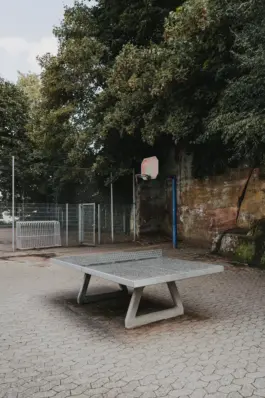 Künstlerin Tina Paulus im Portrait, aufgenommen für eine SPIEGEL-Sonderausgabe.